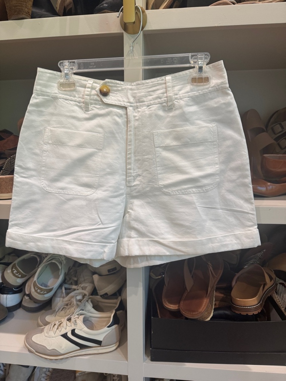 Vineyard Vines, white linen shorts